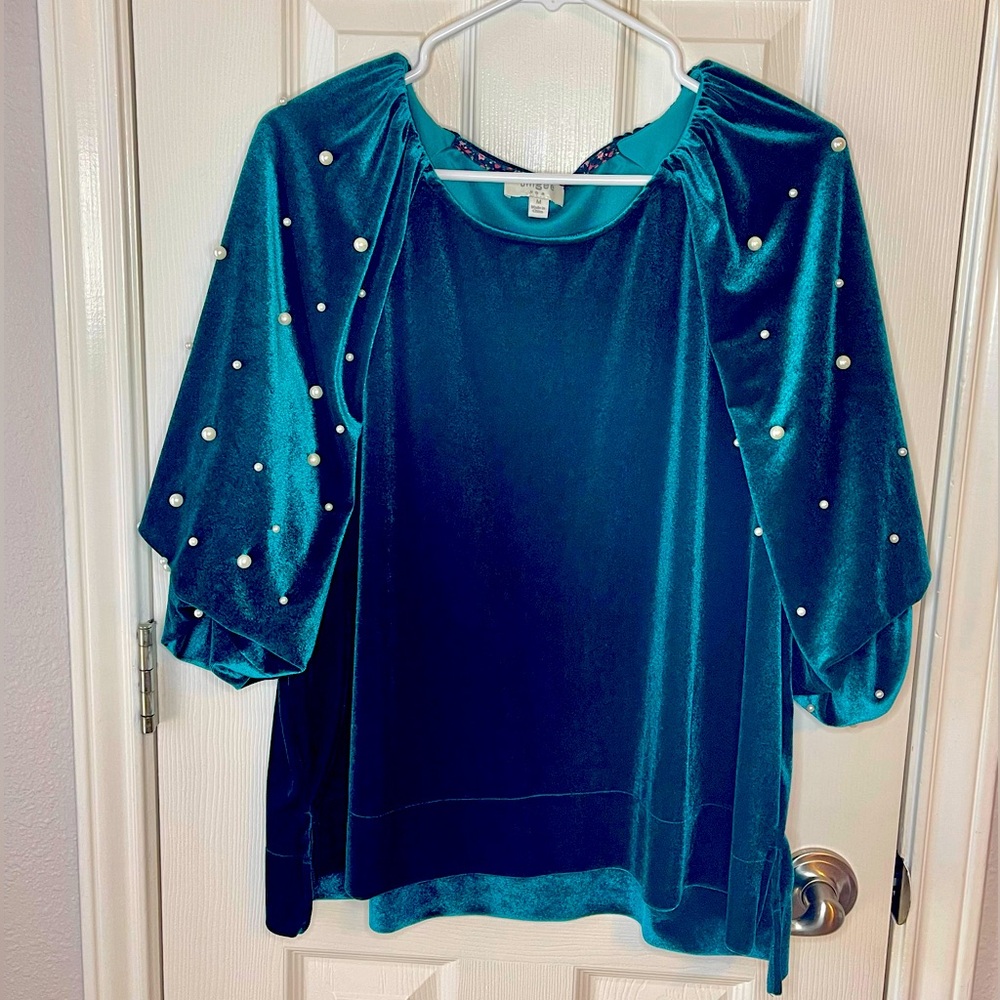 Umgee Velvet Beaded Faux Pearl Puff Sleeve Blouse Holiday Top